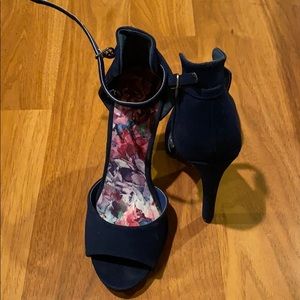 Navy blue heels